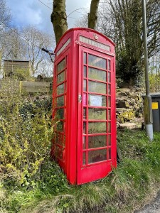 Red telephone box in Bagshaw